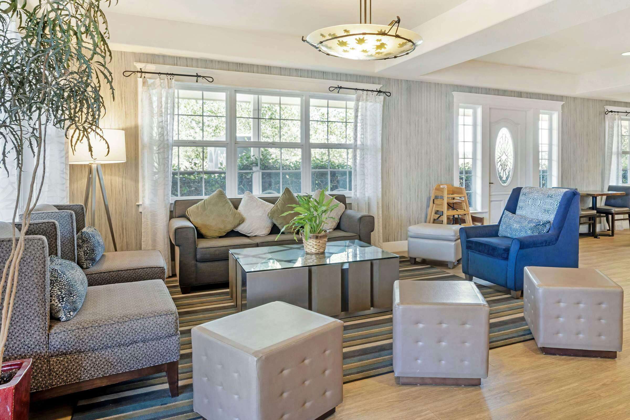 Hotel Best Western Cedar Inn & Suites photo 3