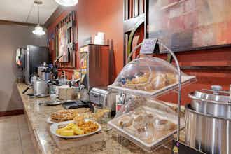 Hotel Best Western Plus Cascade Inn & Suites photo 1