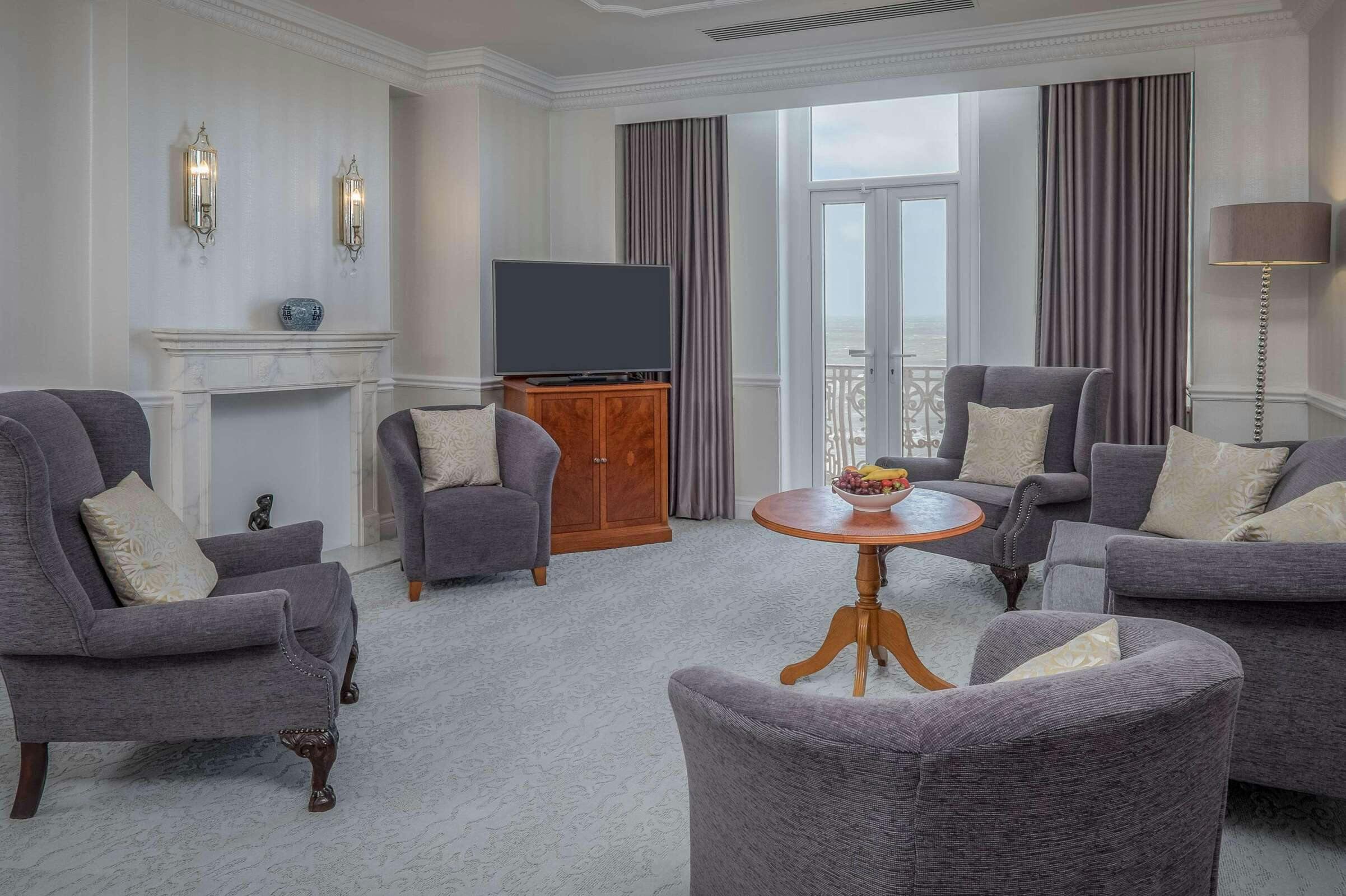 Hotel DoubleTree by Hilton Brighton Metropole photo 1