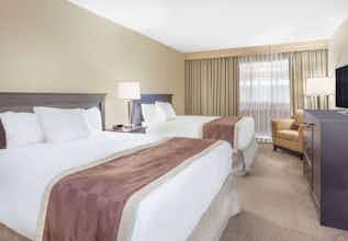 Hotel Baymont Inn Suites Red Deer photo 3