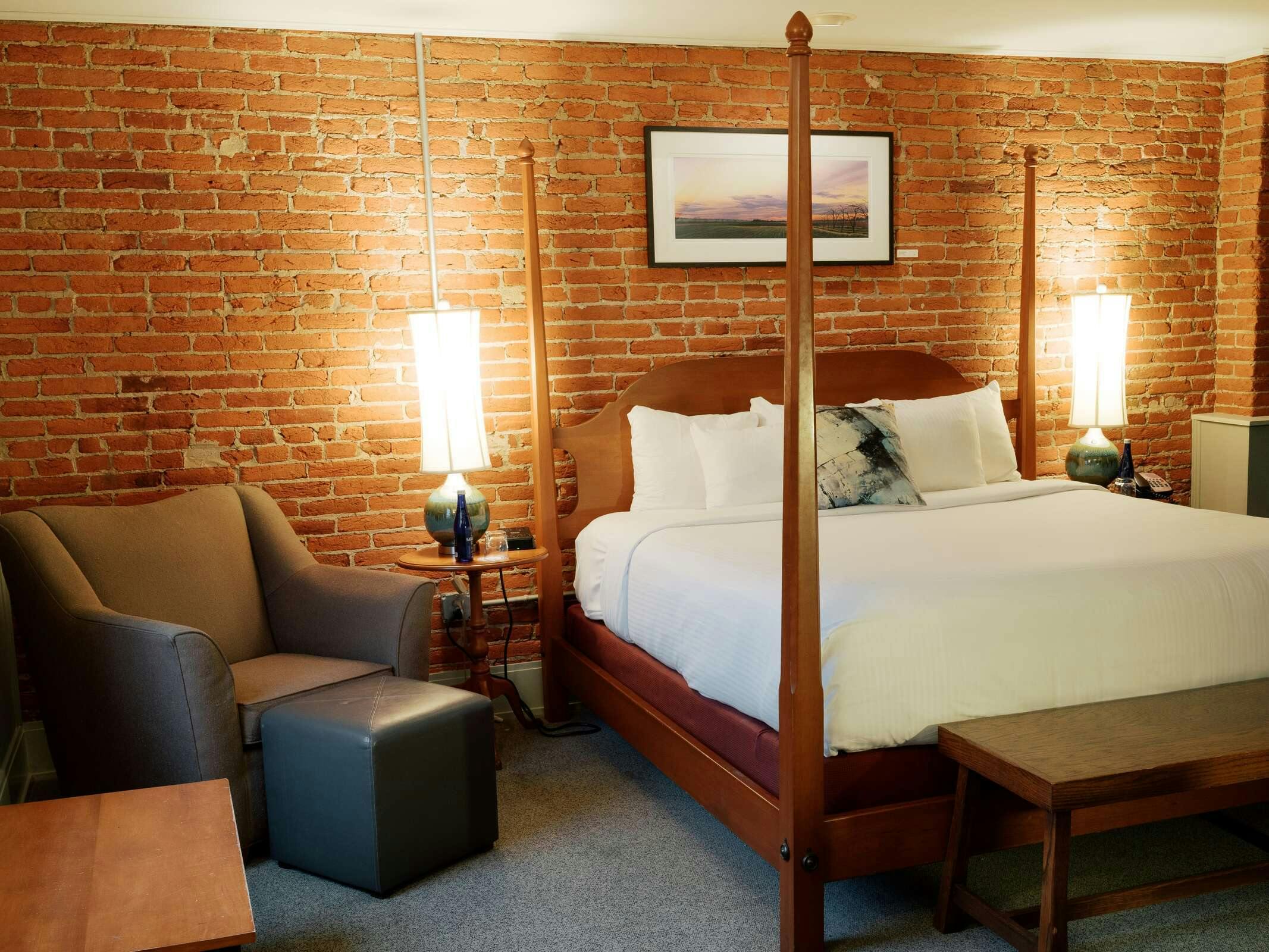 Lancaster Arts Hotel