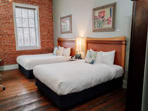 Hotel Lancaster Arts Hotel photo 2