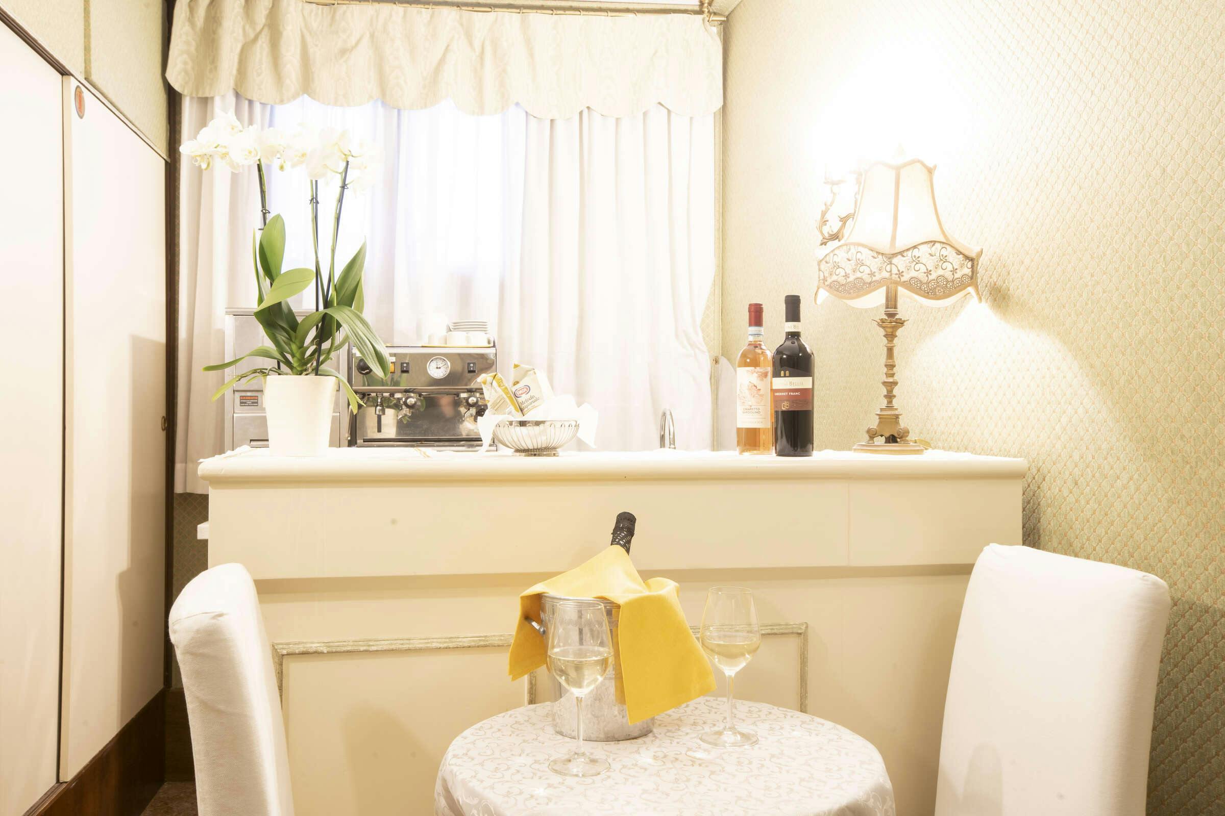 Hotel Ateneo photo 4