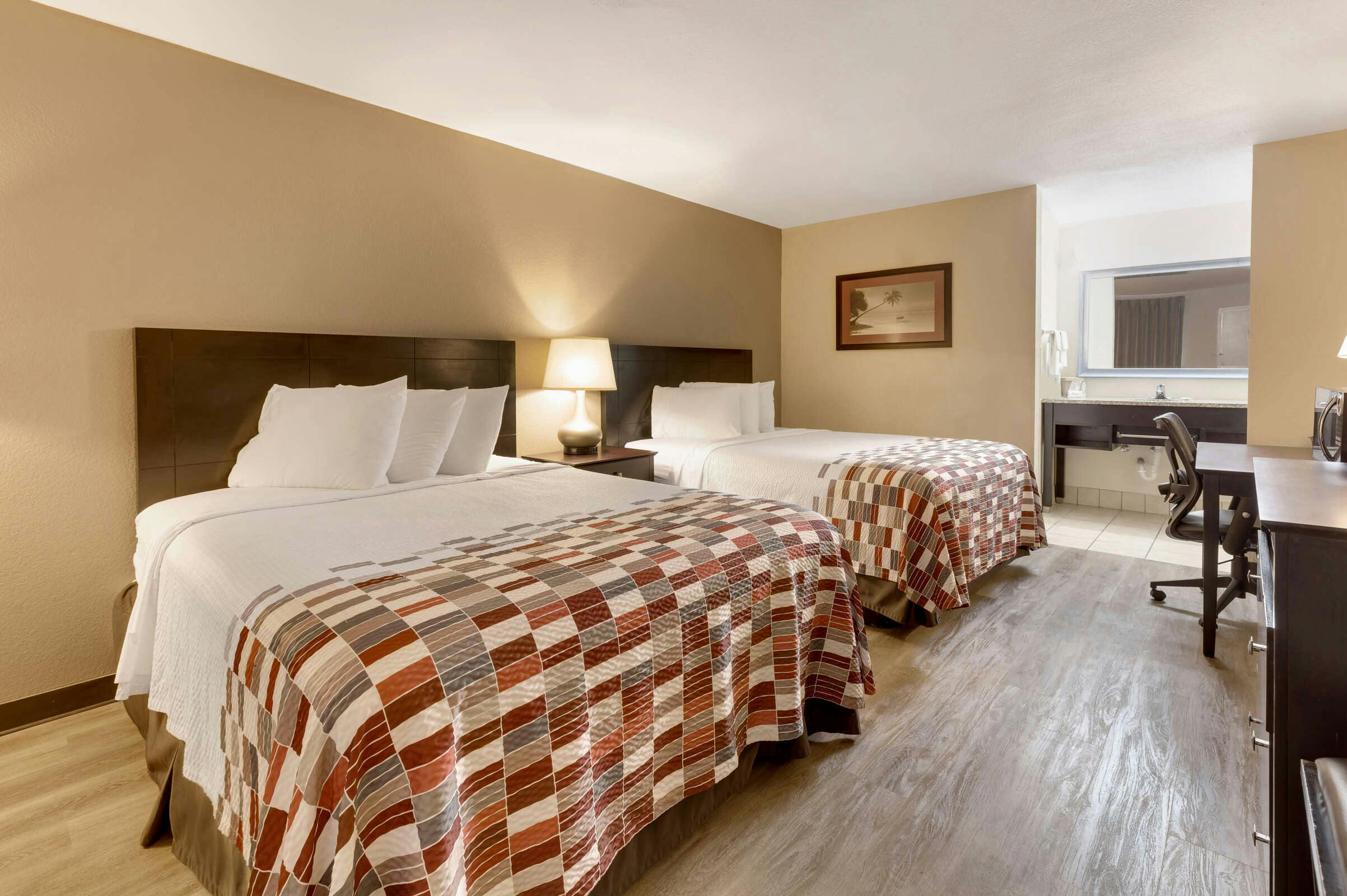 Hotel Red Roof Inn Gulfport - Biloxi Airport photo 1