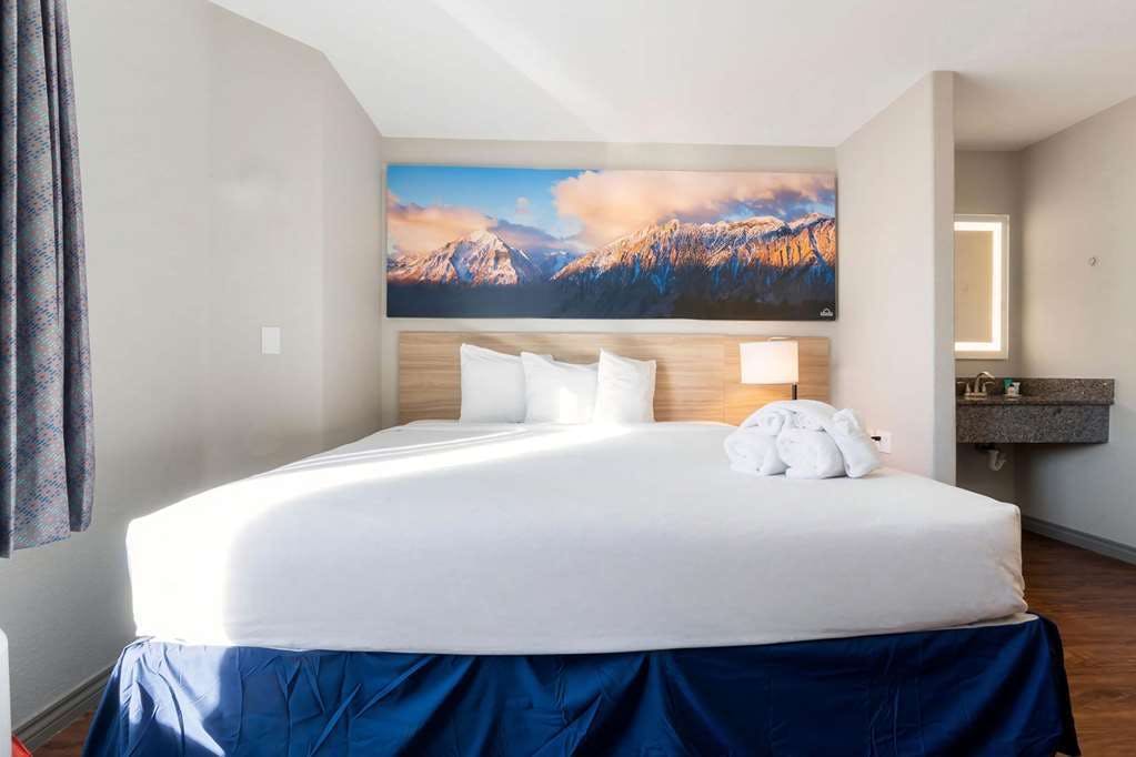 Hotel Days Inn by Wyndham Thornton photo 1