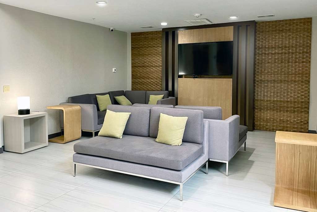 Hotel Hawthorn College Station South photo 1