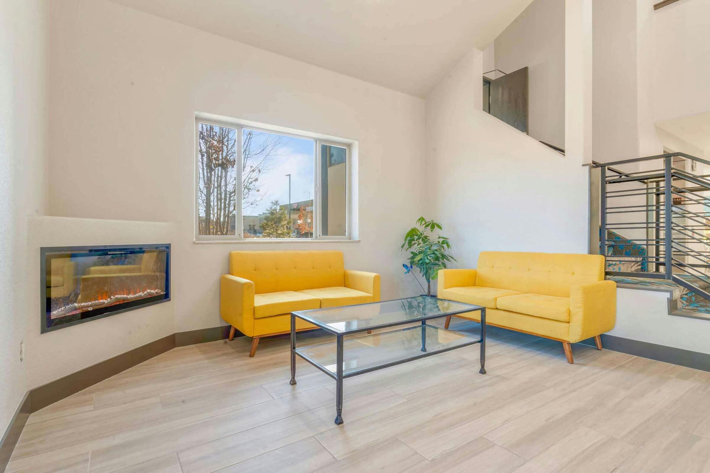 Hotel Days Inn by Wyndham Thornton photo 2