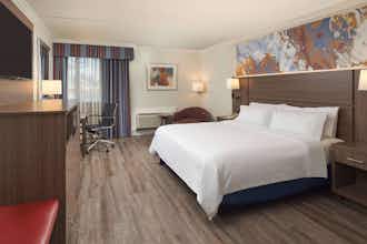 Hotel Wyndham Columbia MO photo 2