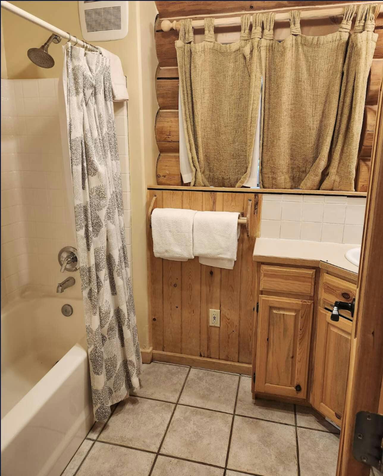 Hotel LOGE Alta Crystal photo 5