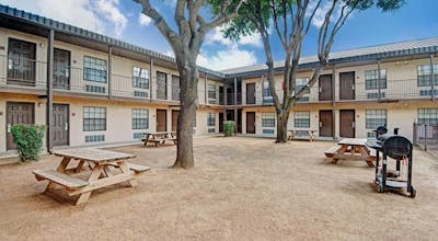 Days Inn by Wyndham San Antonio Near Lackland AFB