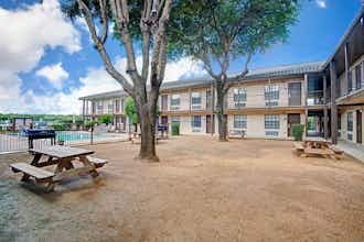 Hotel Days Inn San Antonio Lackland photo 1