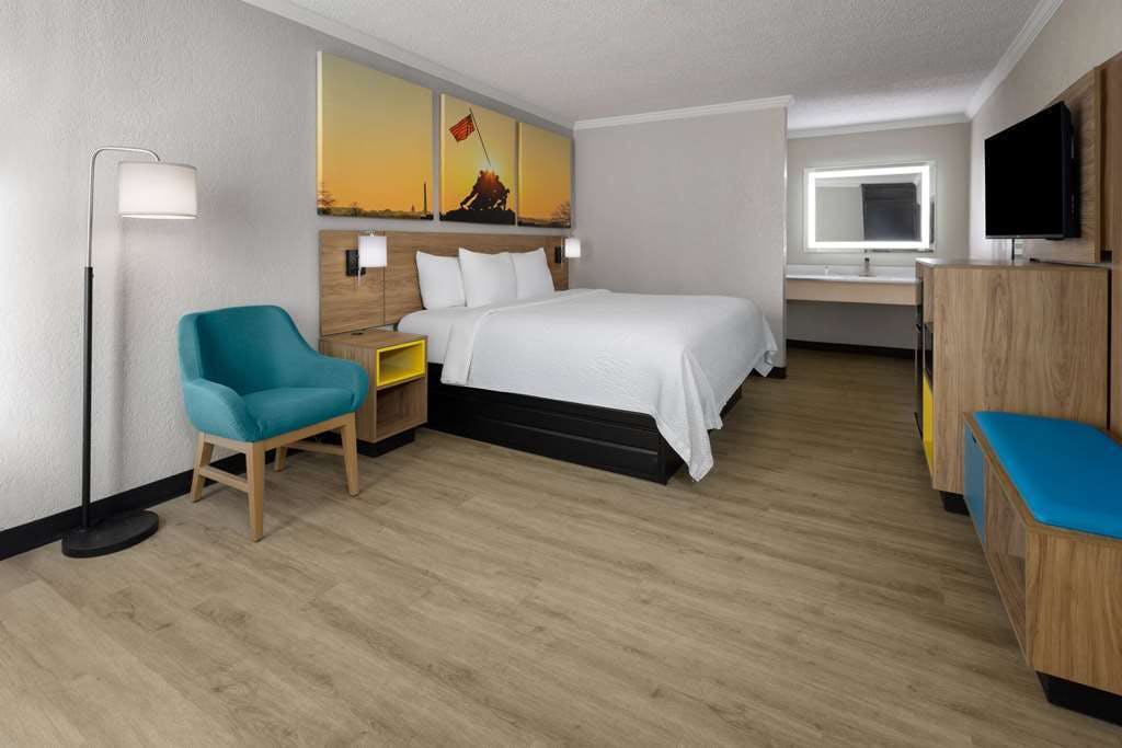 Hotel Days Inn Hinesville Ft Stewart photo 2