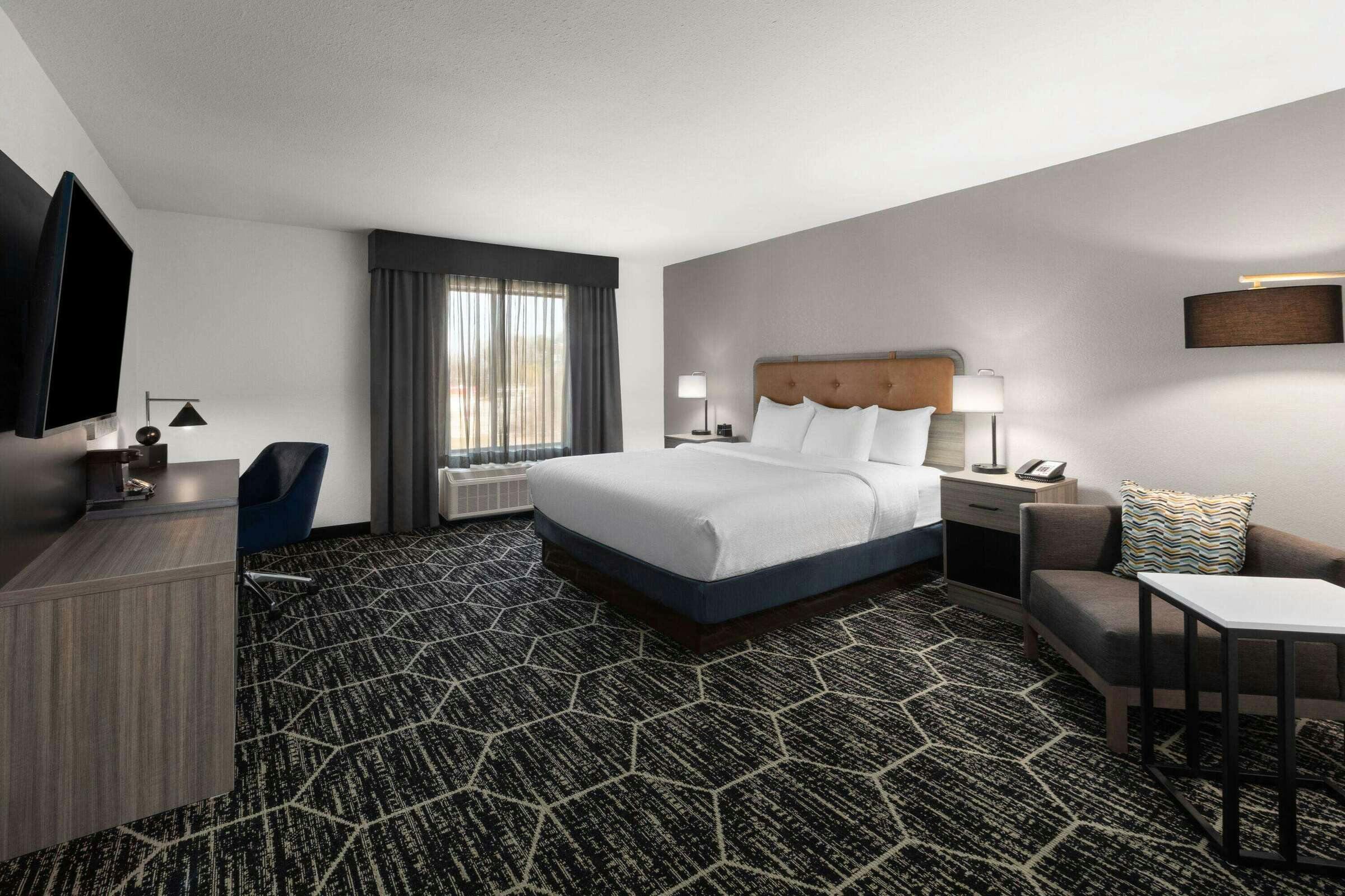 La Quinta Inn & Suites by Wyndham Meridian