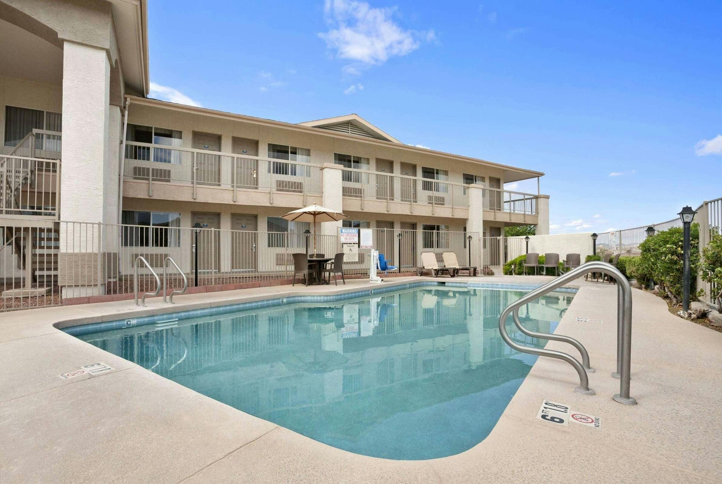 Hotel Days Inn by Wyndham Globe, Arizona photo 1