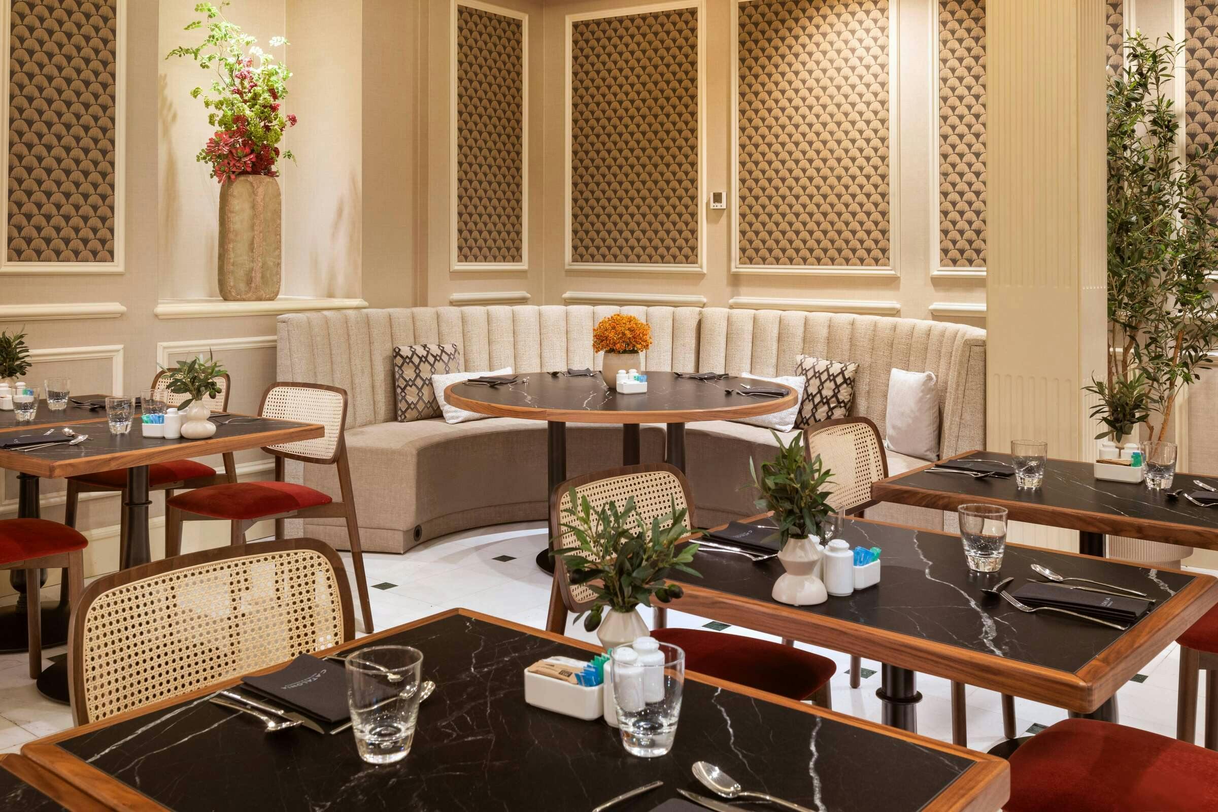 Hotel Catalonia Las Cortes photo 4