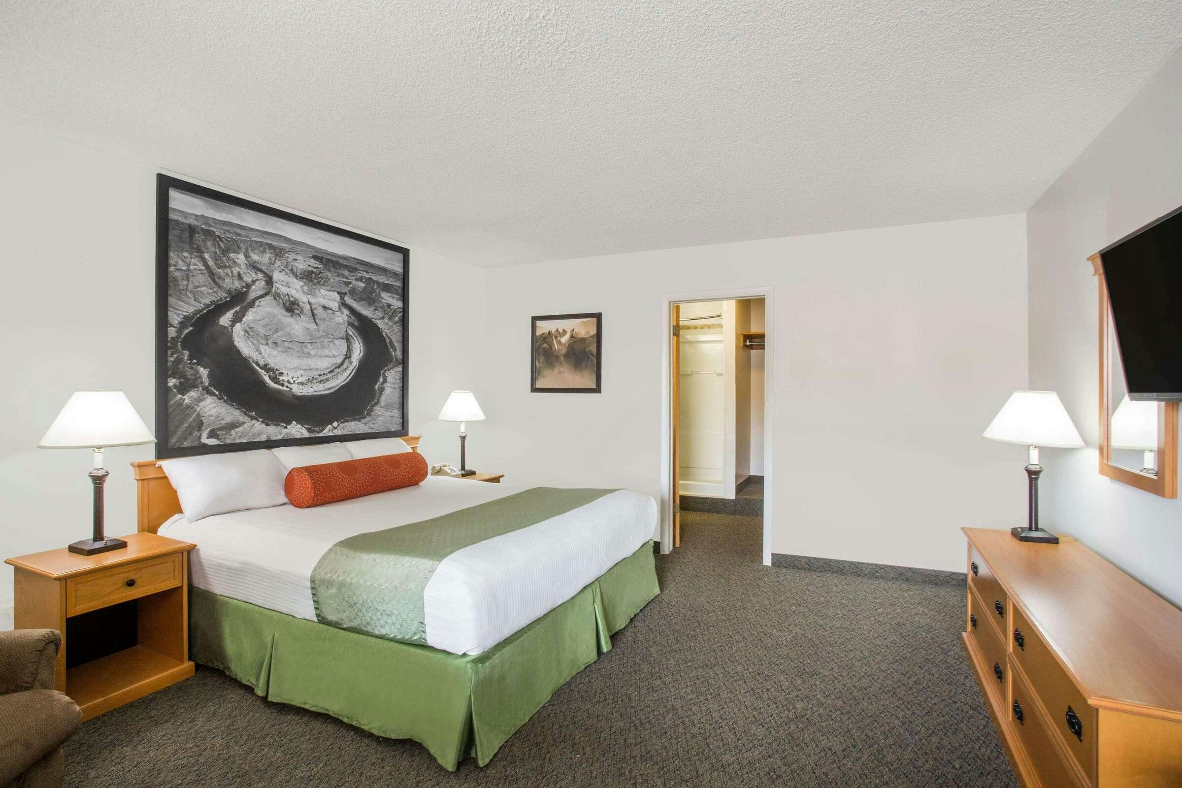 Hotel Super 8 by Wyndham Salina/Scenic Hills Area photo 4