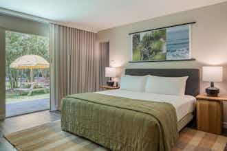 Hotel Pacific 19 Kona photo 1