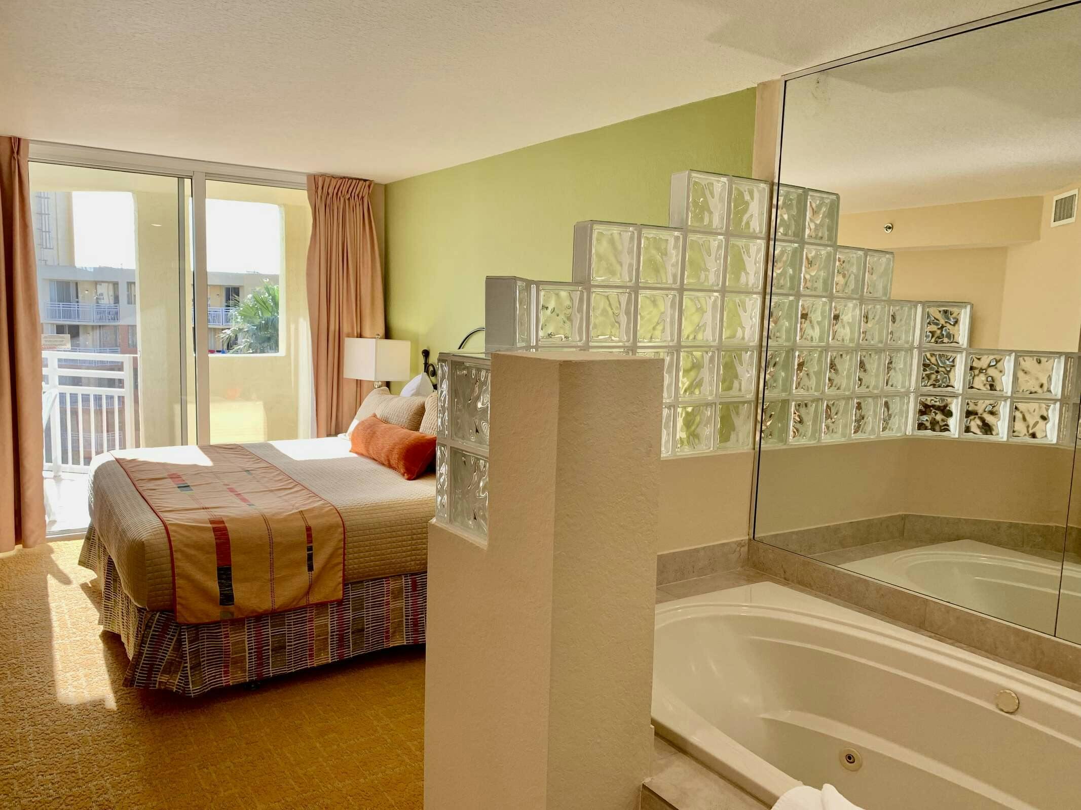 Hotel Vacation Village at Bonaventure photo 3