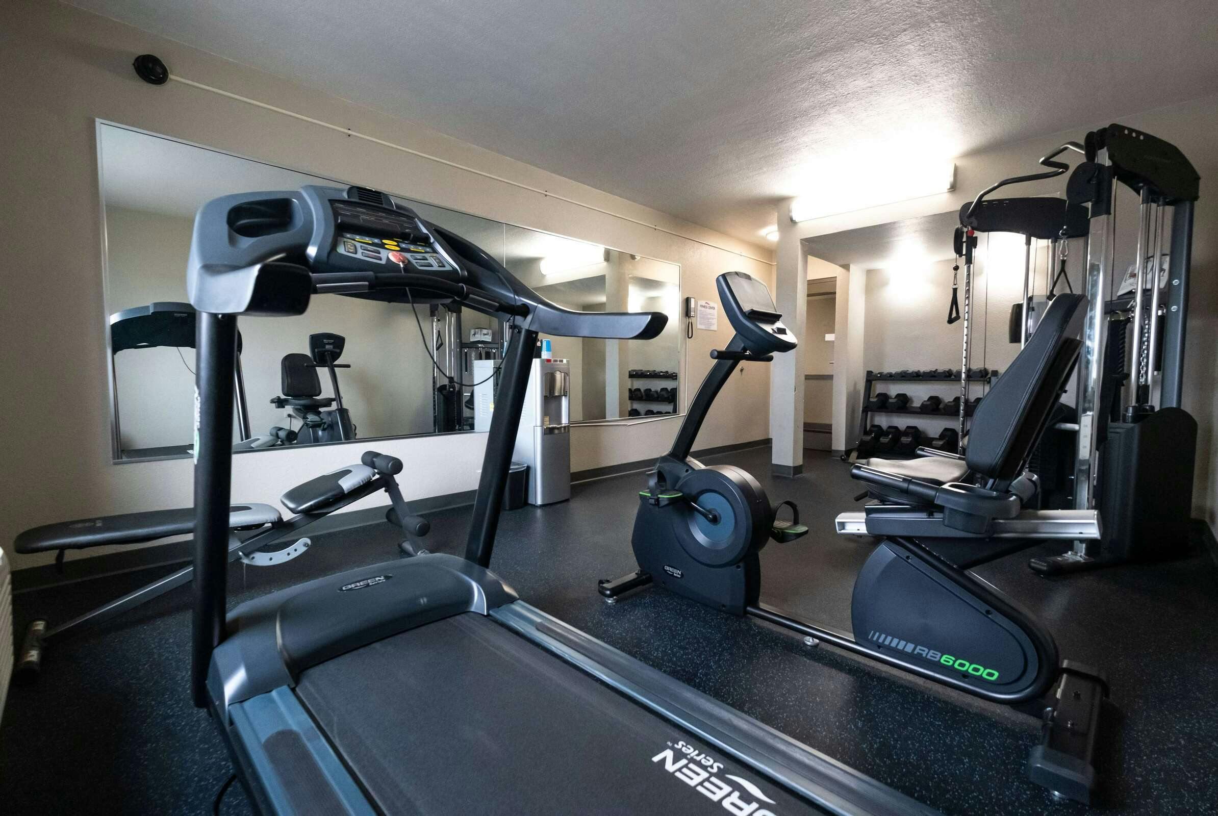 Hotel Baymont by Wyndham Effingham photo 3