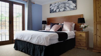 Little Foxes Hotel Gatwick