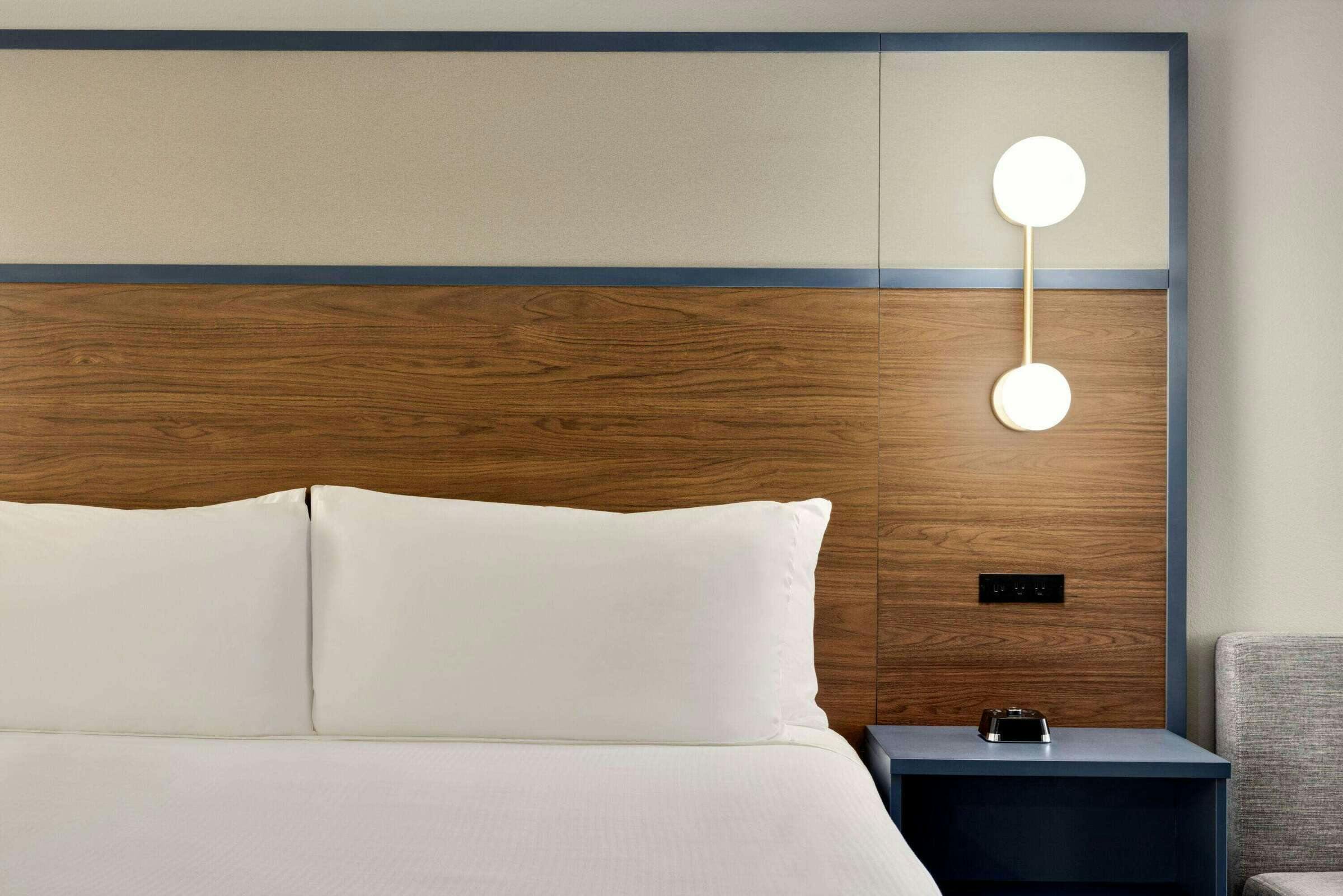 AmericInn Lincoln South
