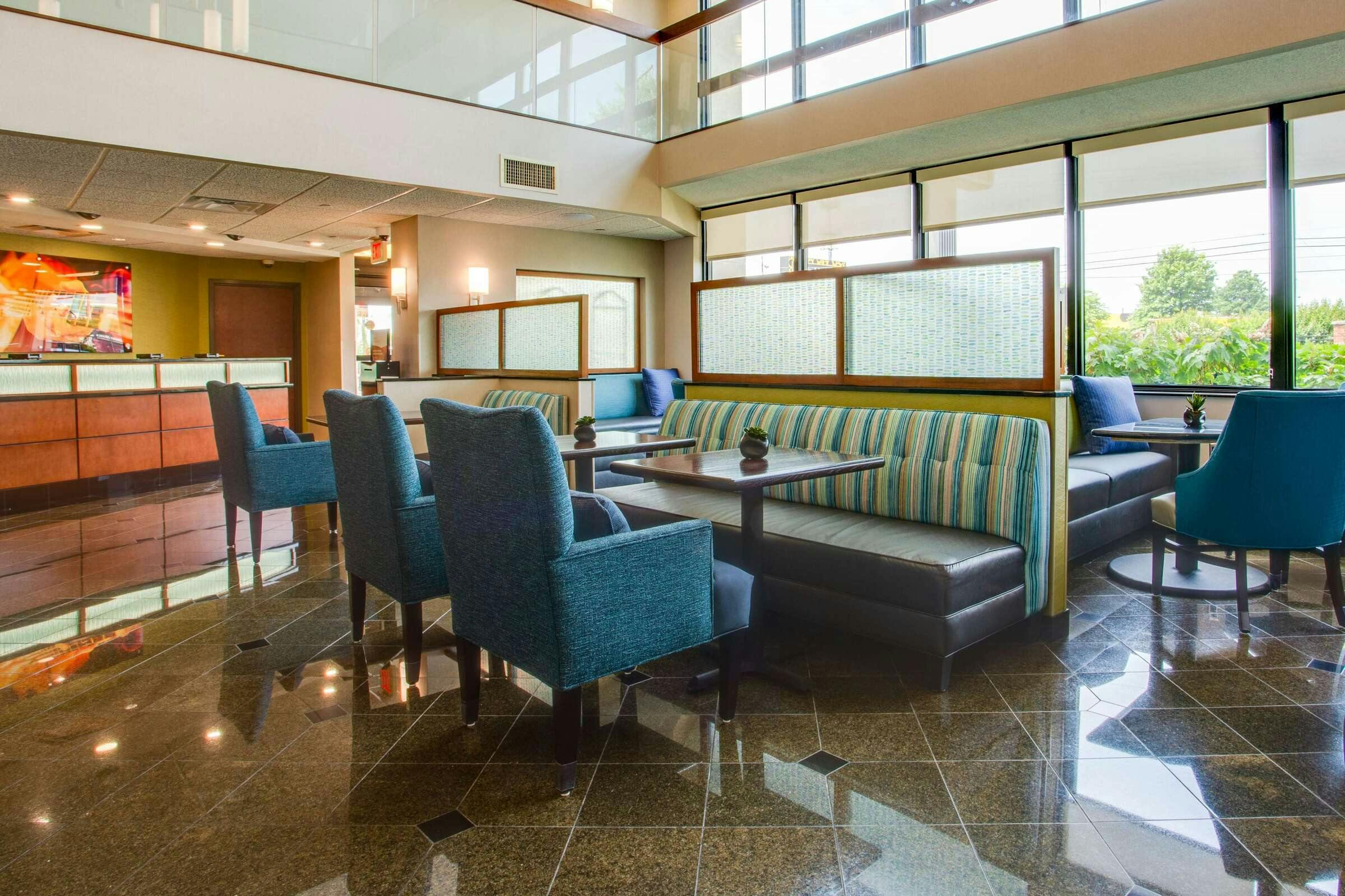 Hotel Drury Inn and Suites Nashville Airport photo 4