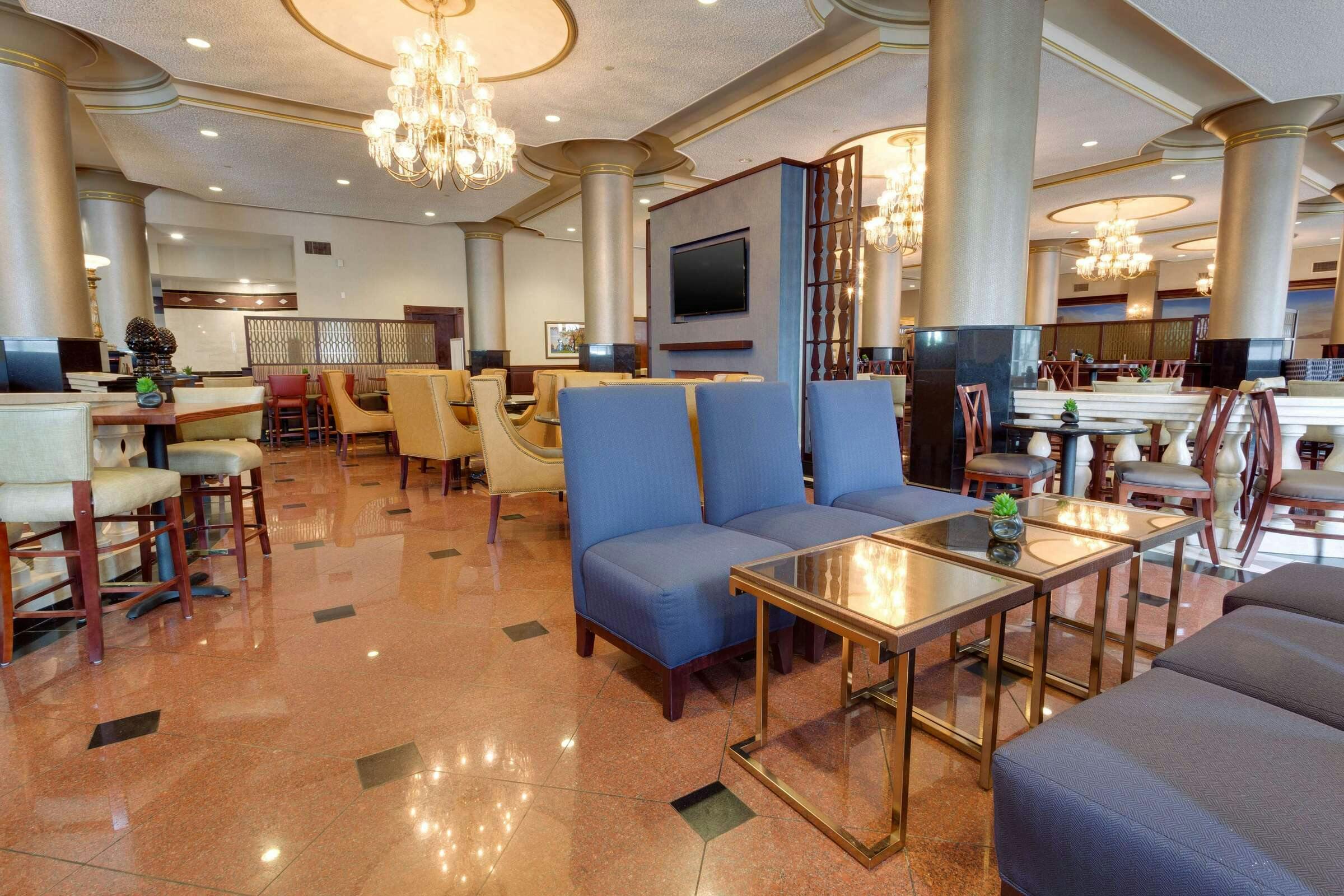 Hotel Drury Plaza Hotel St Louis at the Arch photo 3