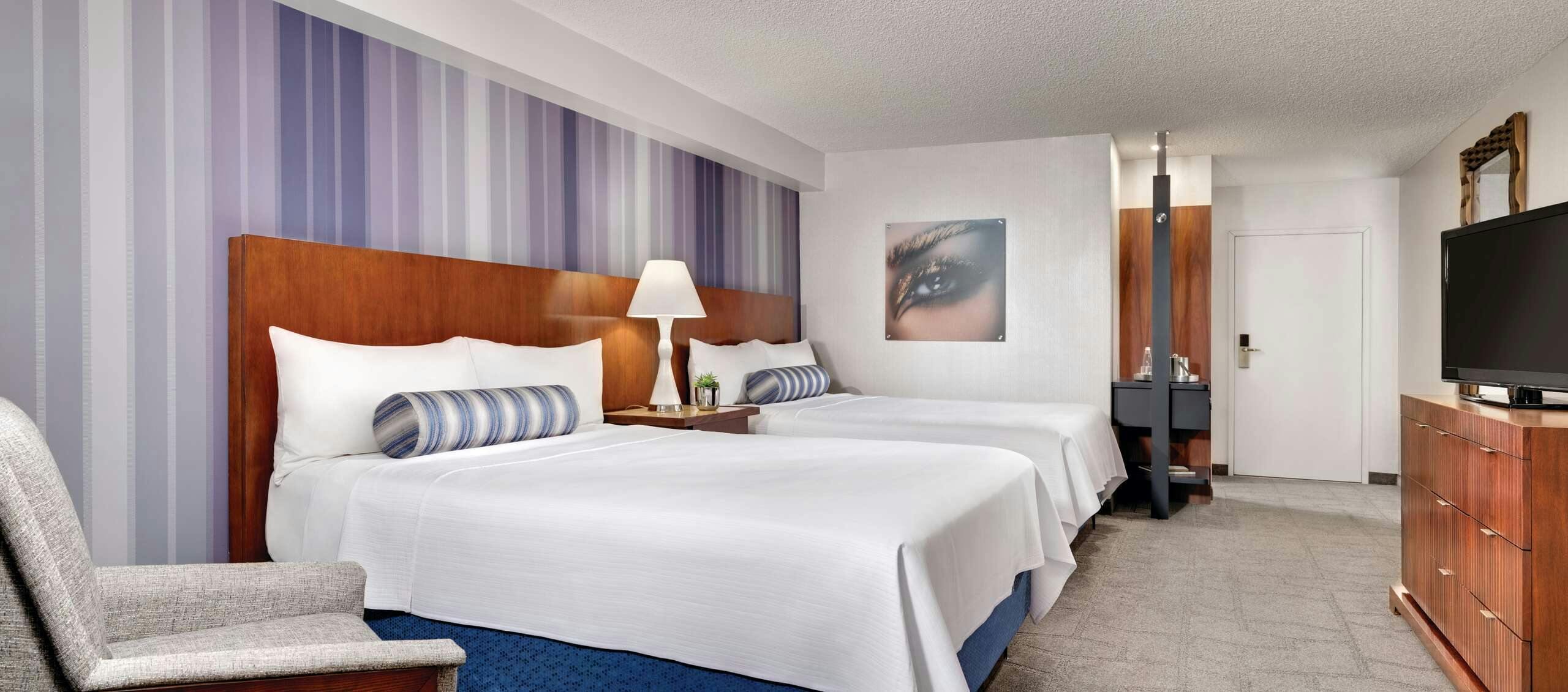 Hotel Luxor Hotel and Casino photo 3