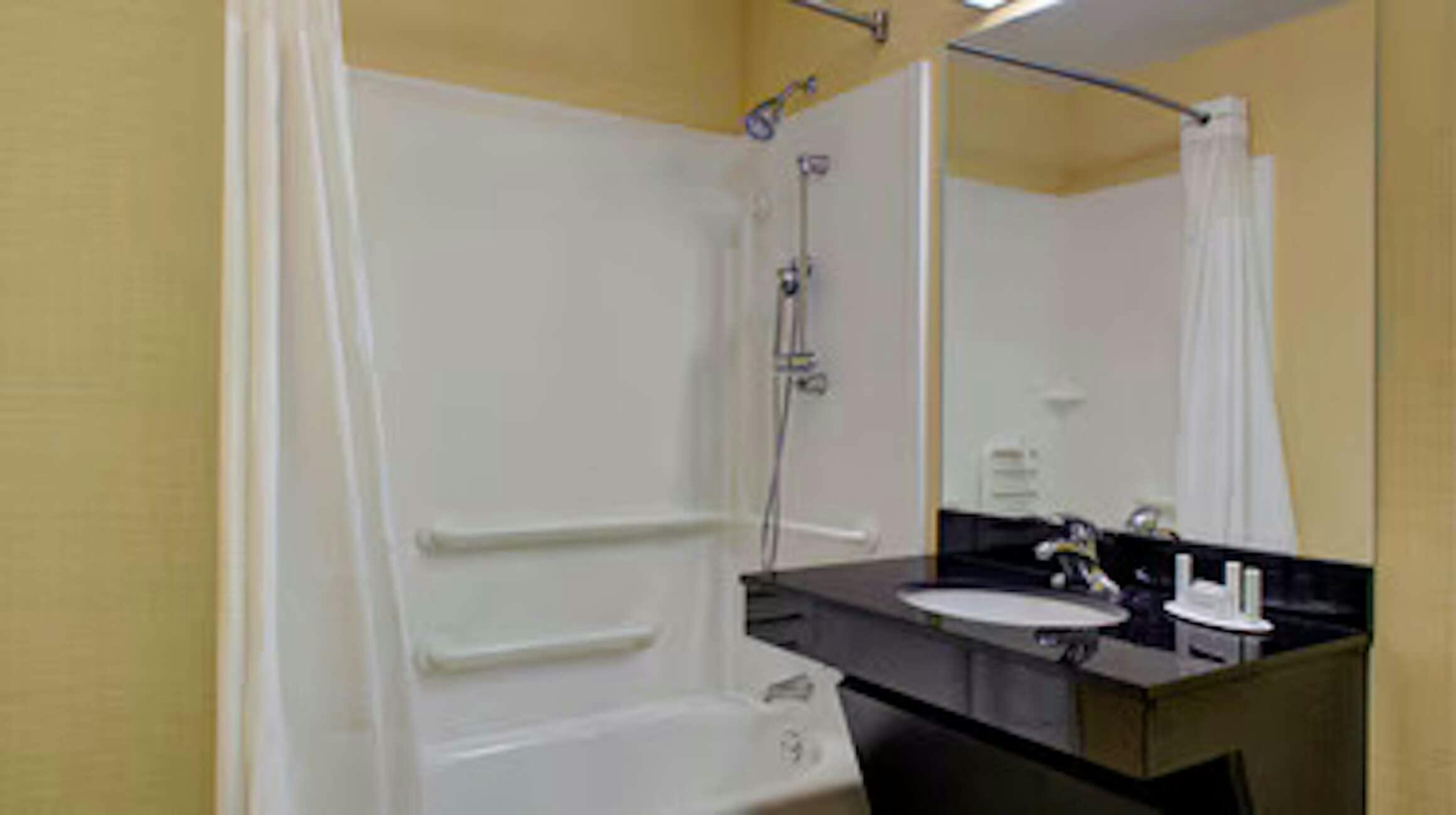 Hotel Fairfield Inn & Suites Montgomery EastChase Parkway photo 3