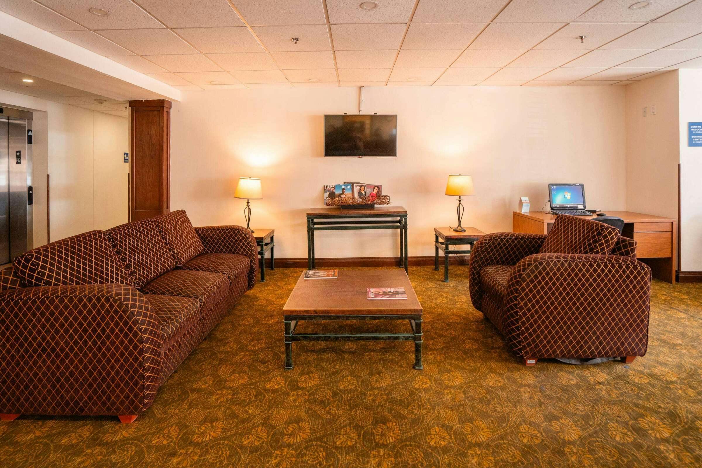 Hotel Microtel by WY Ciudad Juarez photo 3
