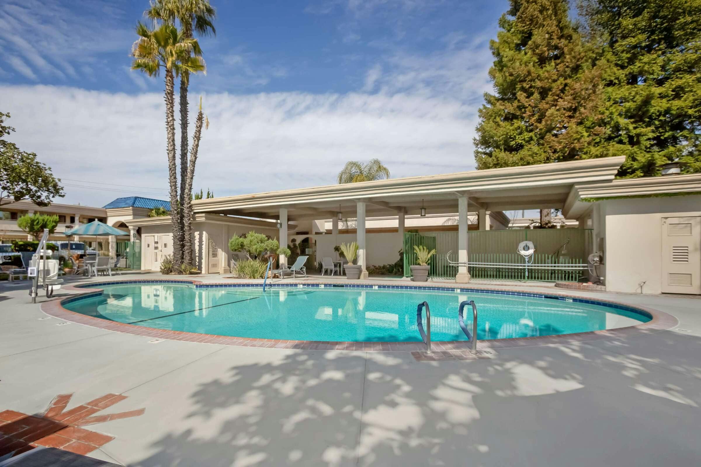 Best Western Plus Black Oak