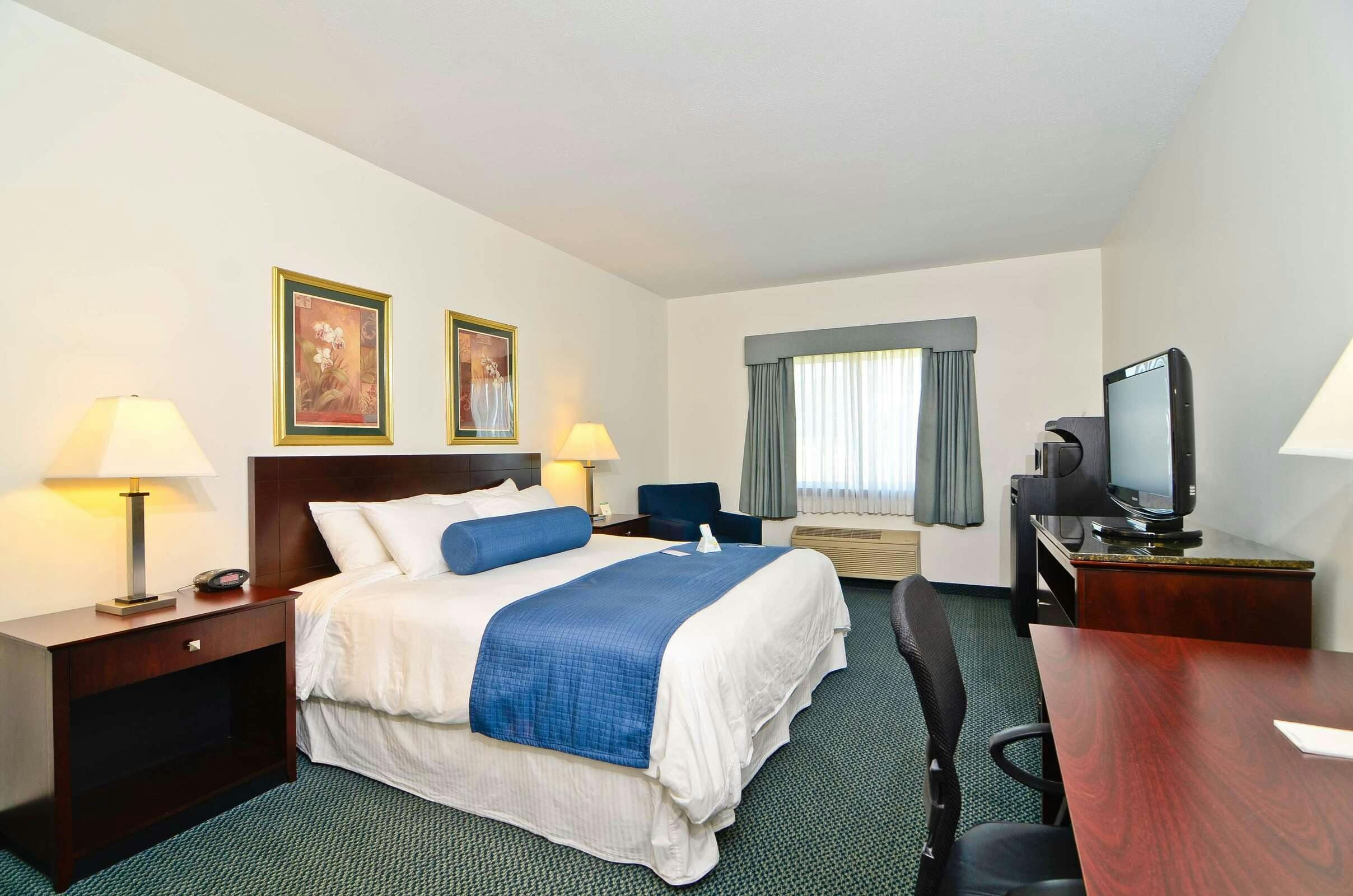 Hotel Best Western Plus Gas City photo 1