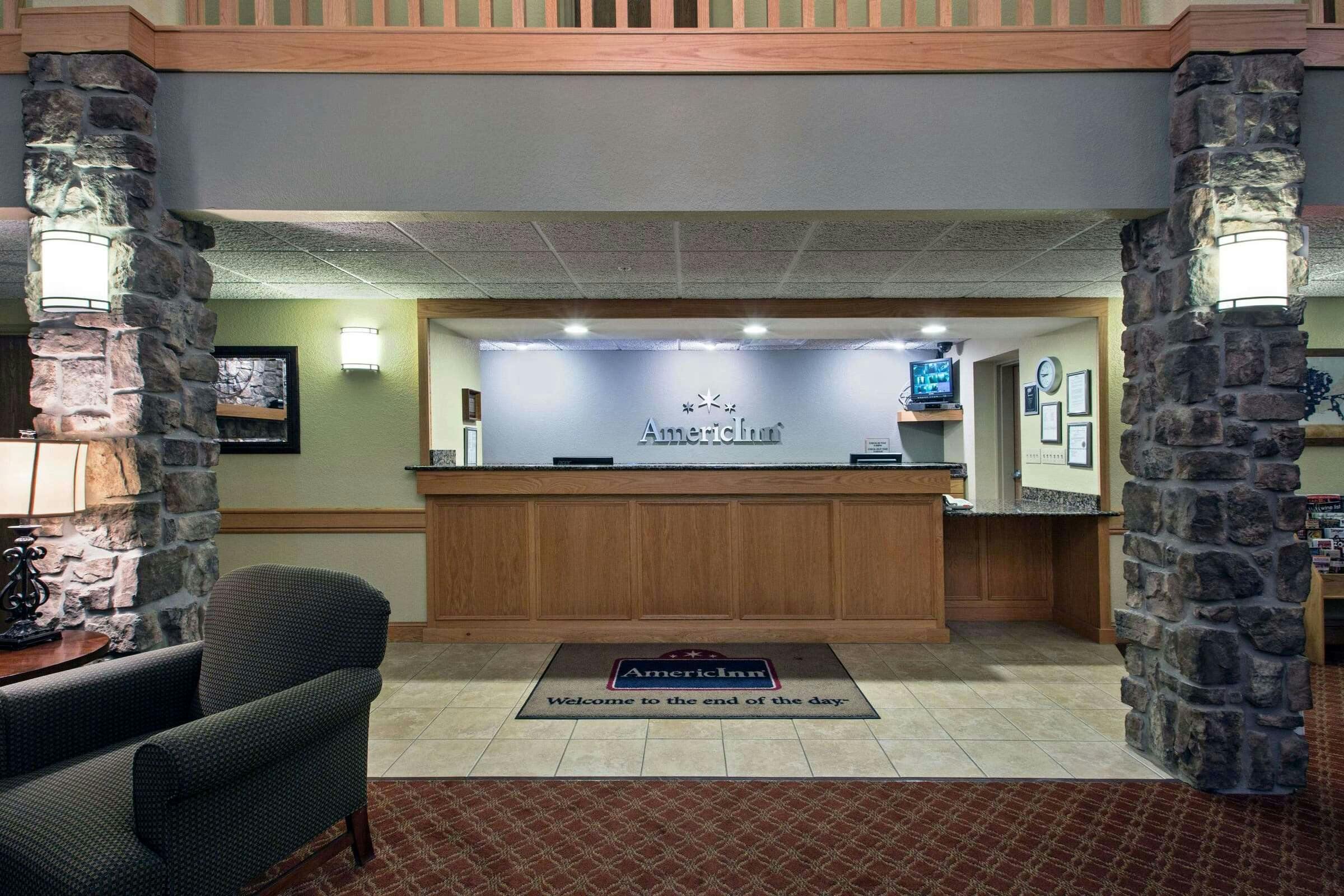 Hotel AmericInn by Wyndham Newton photo 3