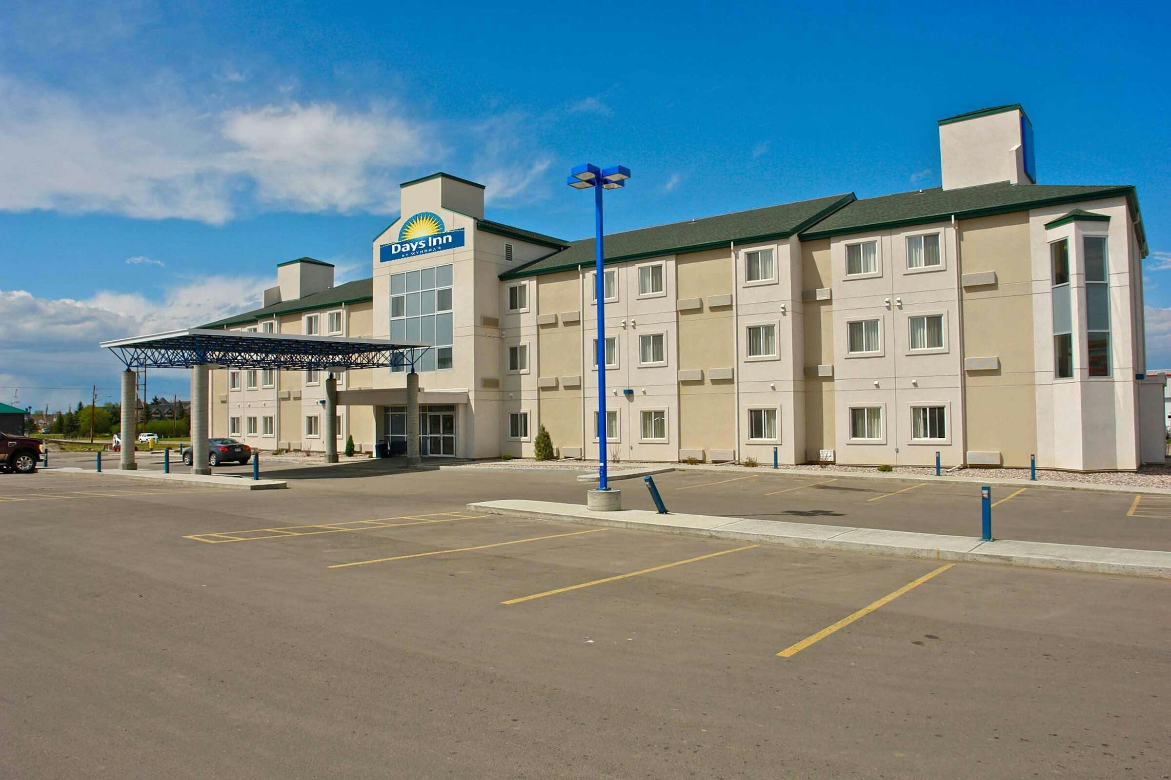 Days Inn by Wyndham Stony Plain