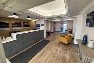 Hotel Days Inn Stony Plain photo 2