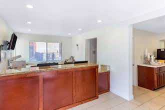 Hotel Howard Johnson San Diego Chula photo 1