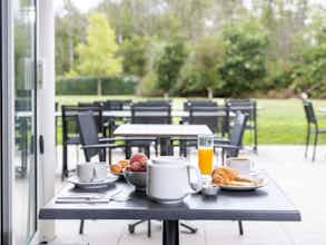 Hotel Westotel Life Nantes Carquefou photo 4