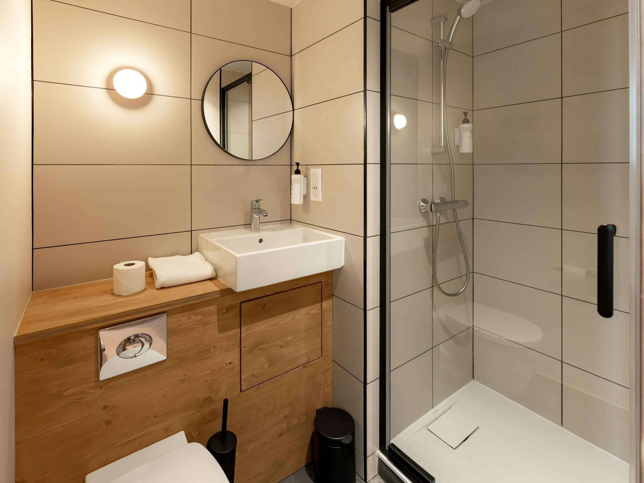 Hotel easyHotel Barcelona La Sagrera photo 5