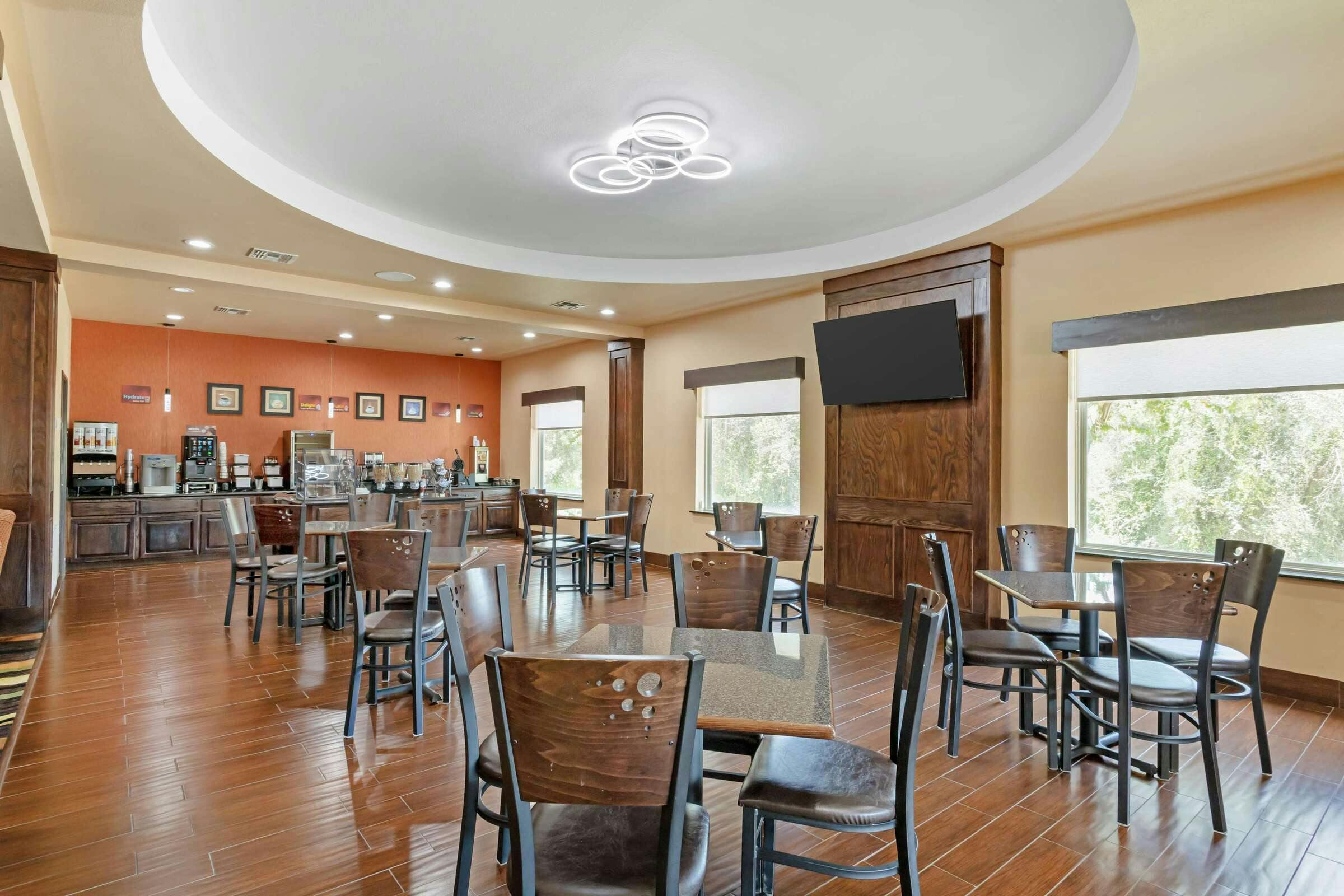 Hotel Best Western Plus Goliad Inn & Suites photo 1