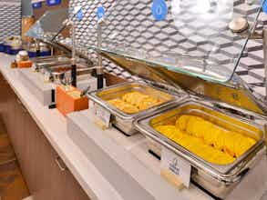 Hotel Holiday Inn Express & Suites Charlotte Arpt-Belmont by IHG photo 4