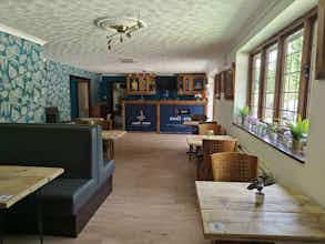 Hotel Little Foxes Hotel Gatwick photo 2