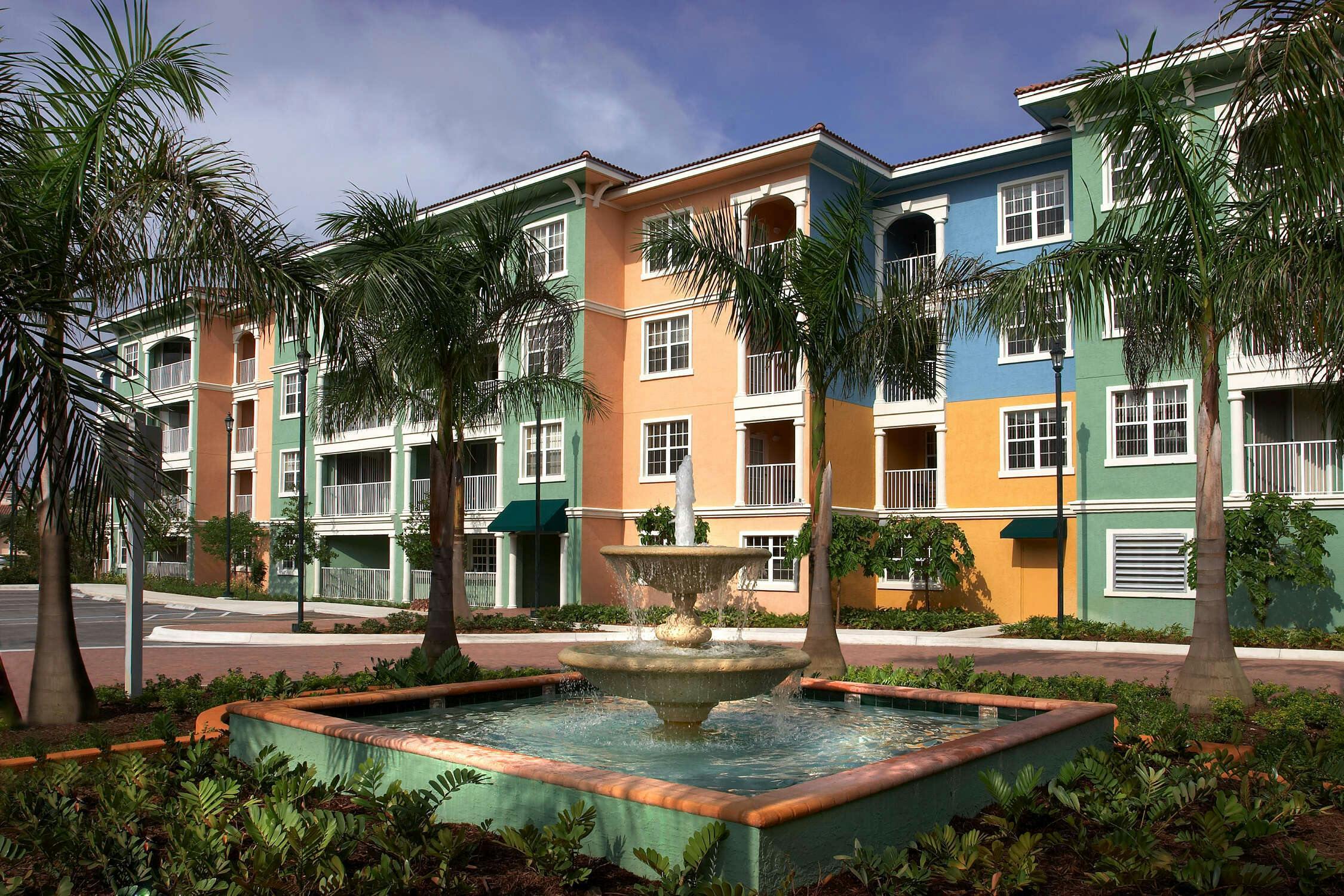 Hotel Mizner Place at Weston Town Center photo 1