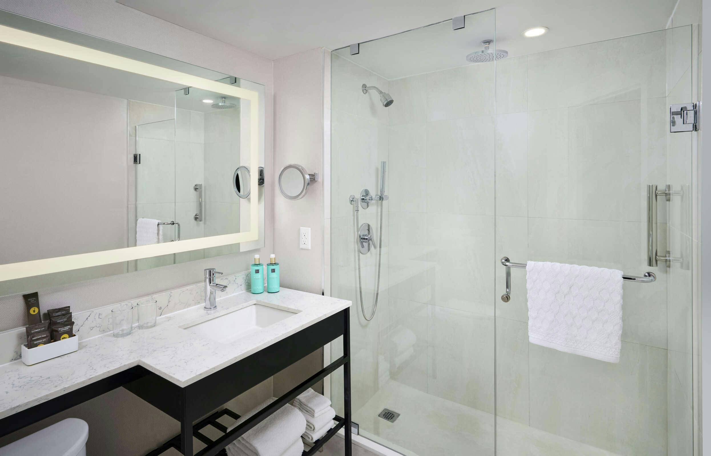 Hotel Novotel Toronto Centre photo 3