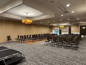 Hotel Clarion Inn North Haven photo 5