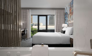 Hotel 43