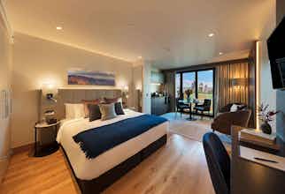 Hotel Tower Suites by Blue Orchid photo 3