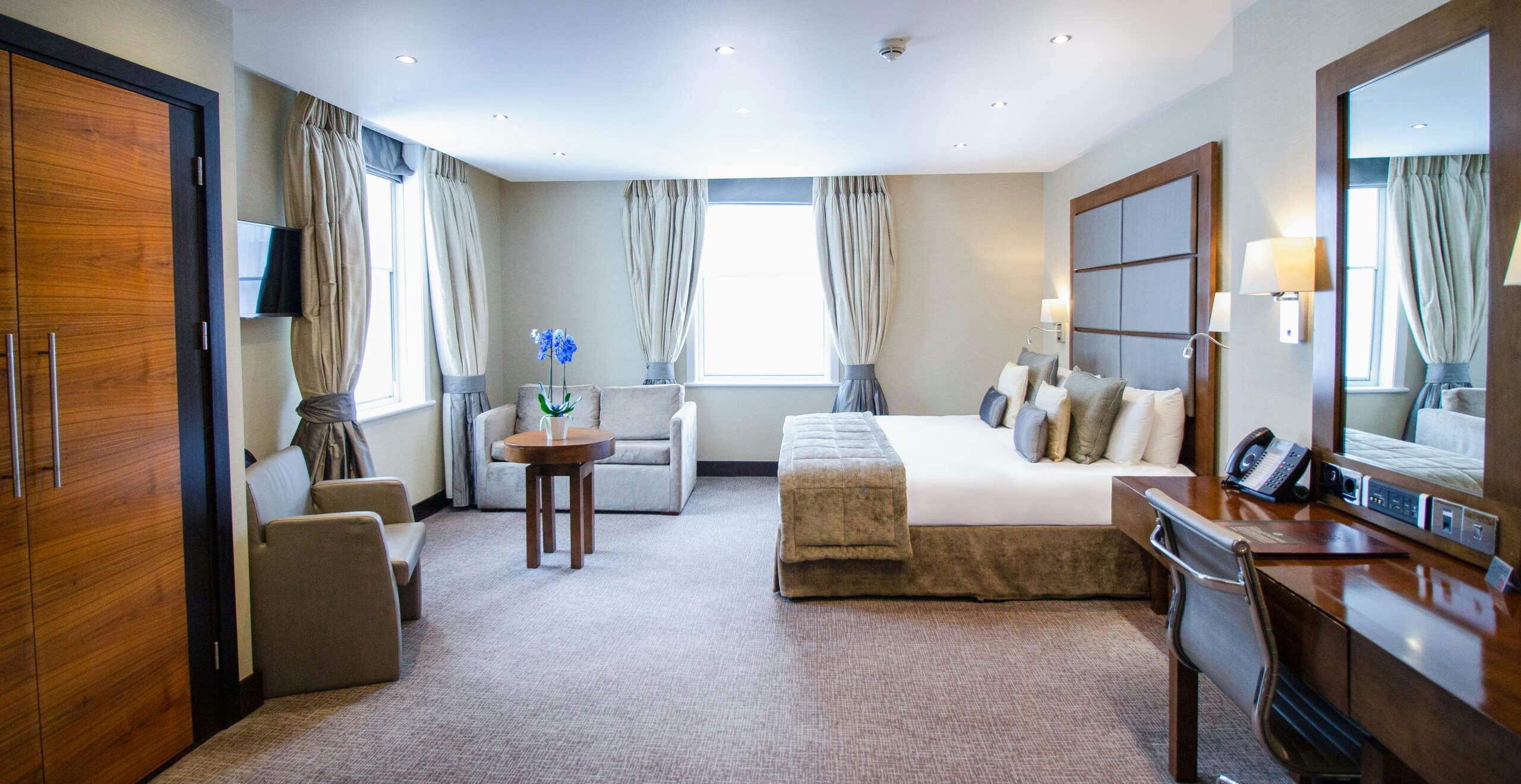 Hotel The Wellington By Blue Orchid photo 5