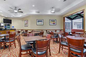 Hotel Best Western Rose Garden Inn & Suites photo 3