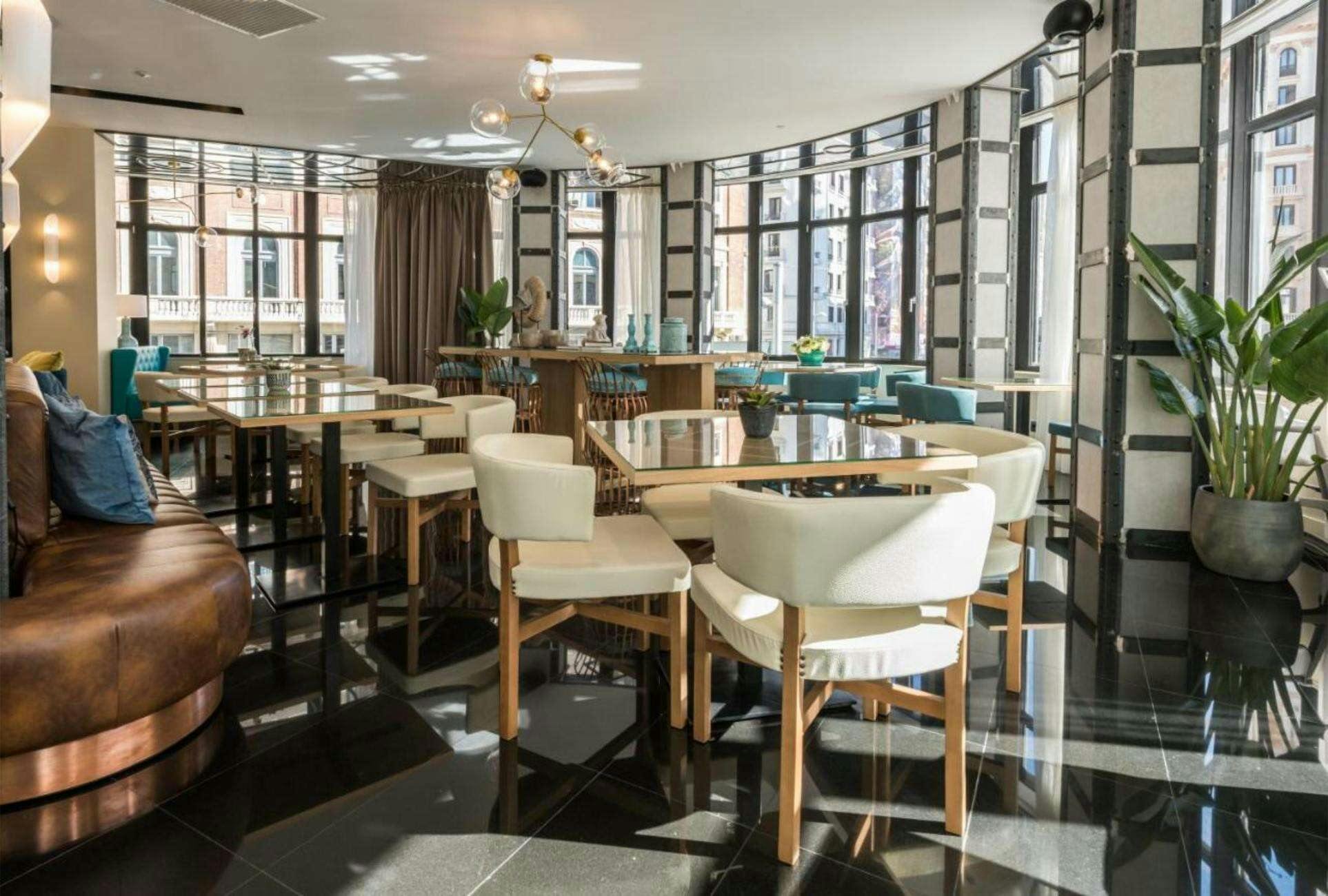 Hotel Vincci Capitol photo 2