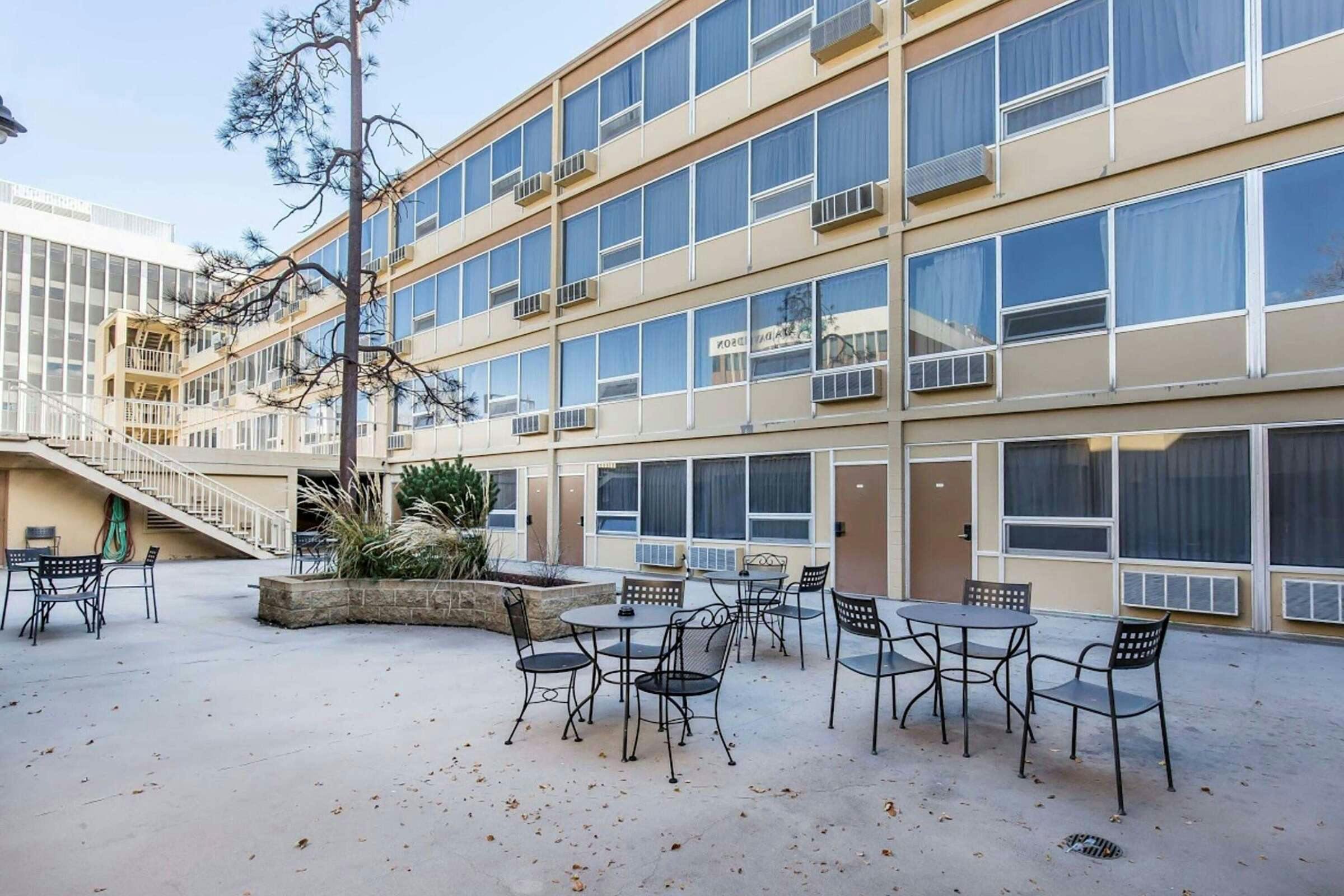 Super 8 by Wyndham Great Falls City Center